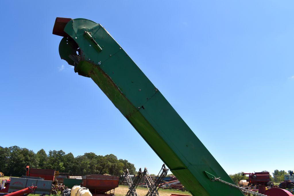 John Deere 300 Corn Picker Husker With JD 343 3 R