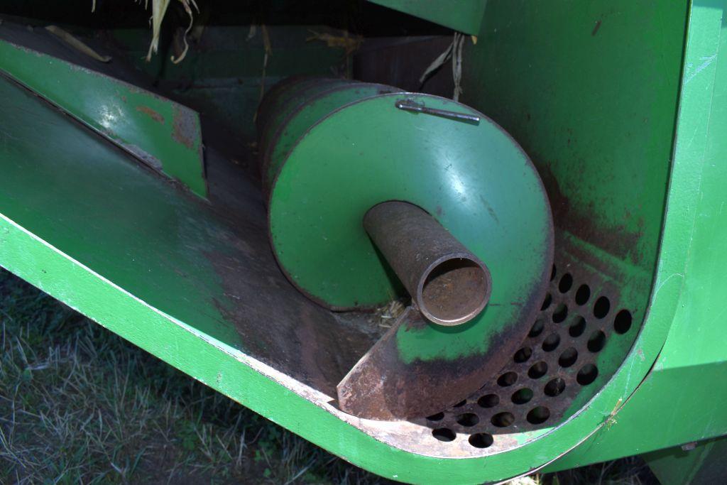 John Deere 300 Corn Picker Husker With JD 343 3 R