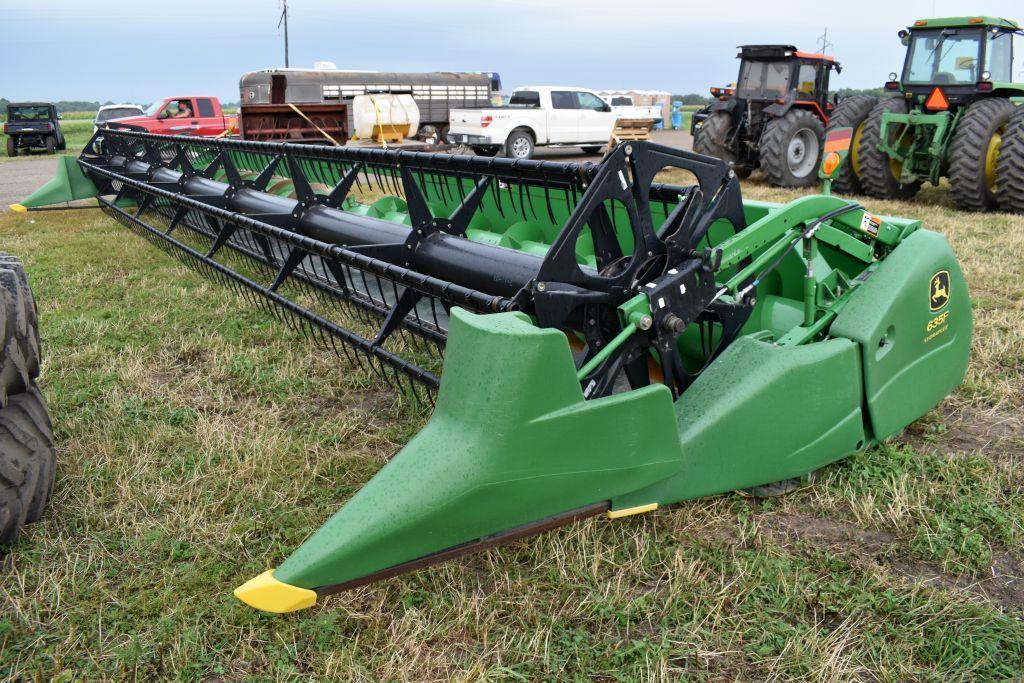 John Deere 635F HydraFlex Bean Head, 35', Single