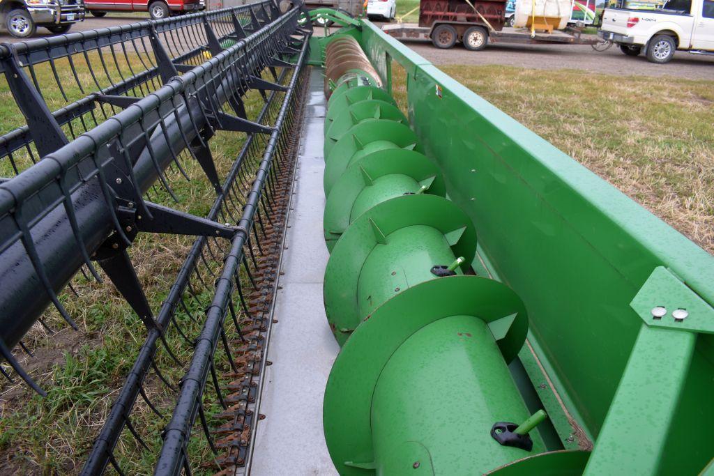 John Deere 635F HydraFlex Bean Head, 35', Single