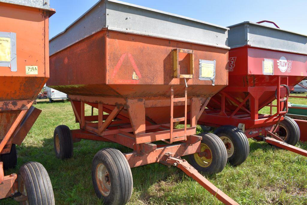 Nu-Bilt 250 Bushel Gravity Box on Running Gear