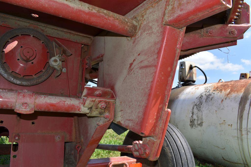 Case IH 8610 Bale Shredder, 1000 PTO,
