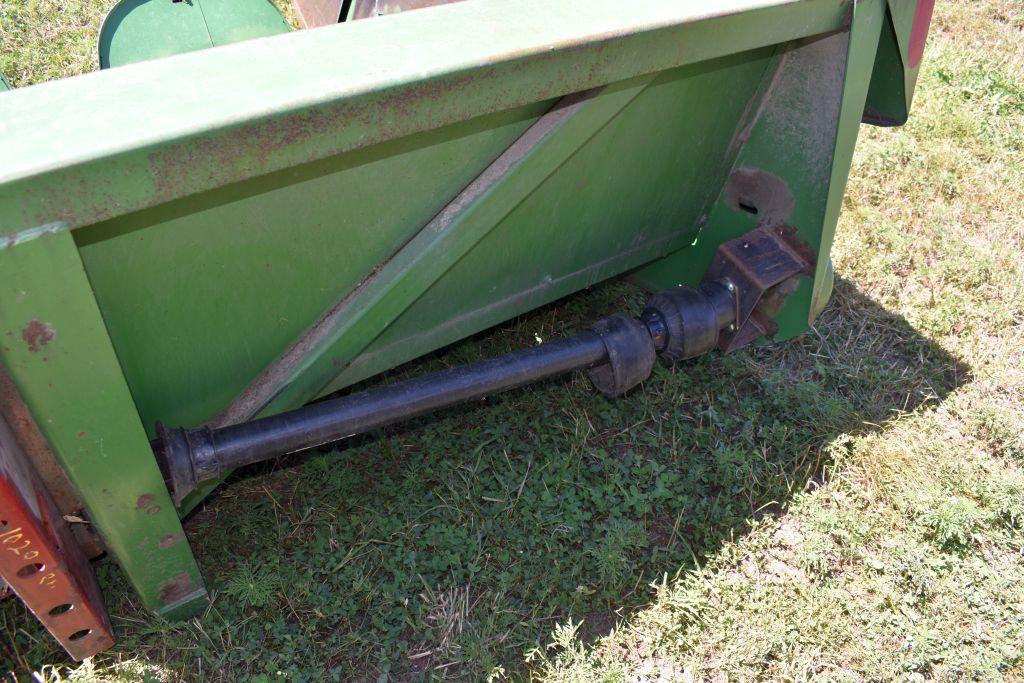 John Deere 643 Corn Head, 6 Row 30"