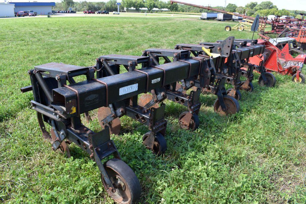 Hiniker 6 Row 30" Ridge Till Cultivator