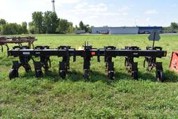 Hiniker 6 Row 30" Ridge Till Cultivator