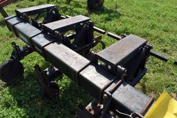 Hiniker 6 Row 30" Ridge Till Cultivator