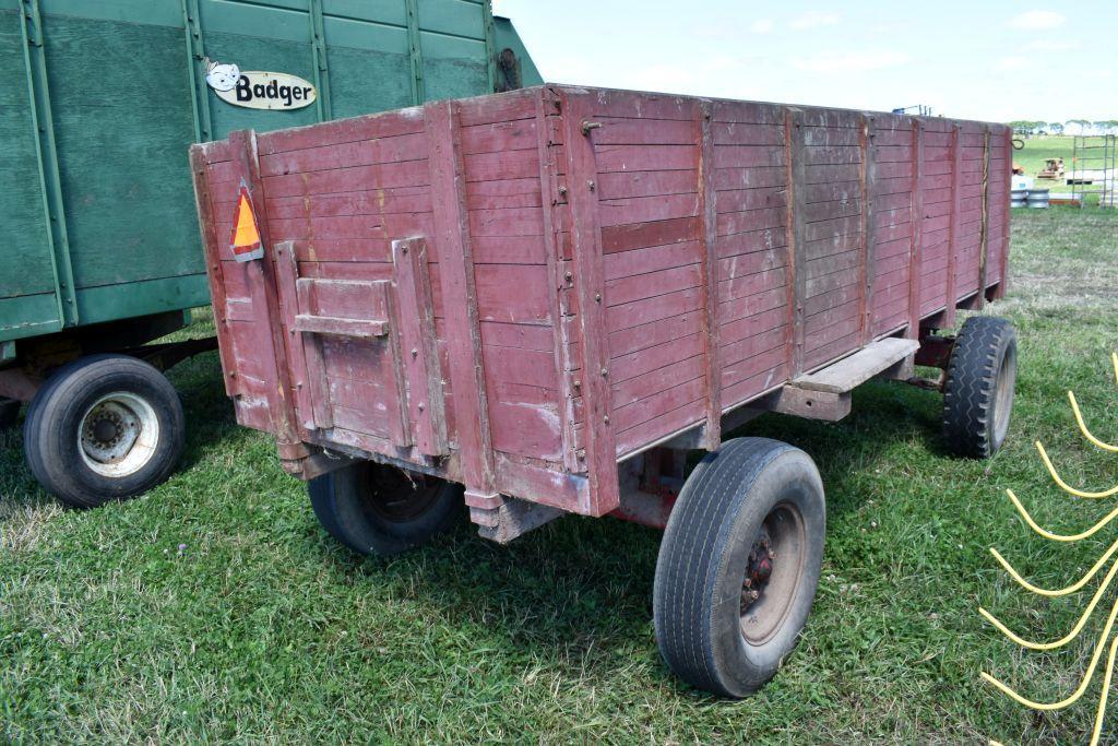 150 Bushel Wood Box on Super 6 Running Gear