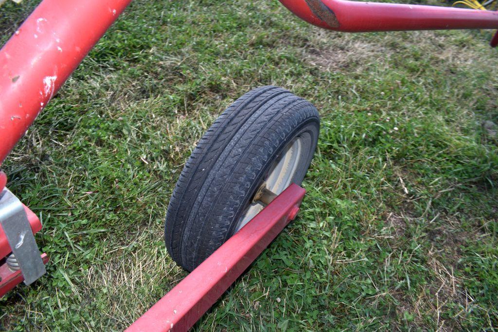 Tonutti 10 Wheel V Rake with Kicker Wheel