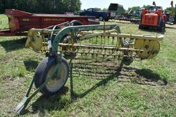 John Deere 670 Hay Rake 5 Bar
