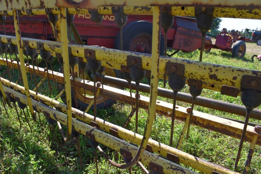 John Deere 670 Hay Rake 5 Bar