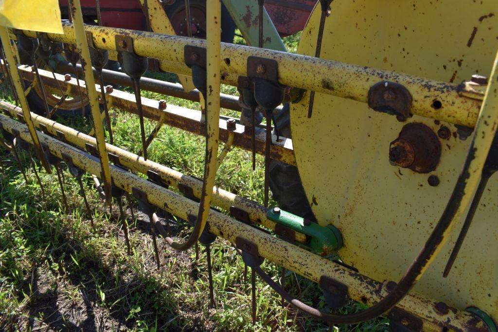 John Deere 670 Hay Rake 5 Bar