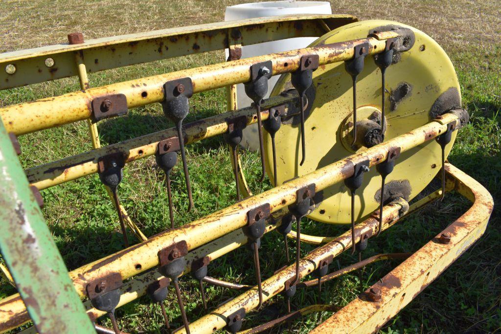 John Deere 670 Hay Rake 5 Bar