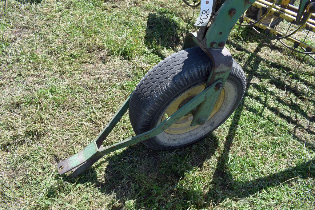 John Deere 670 Hay Rake 5 Bar