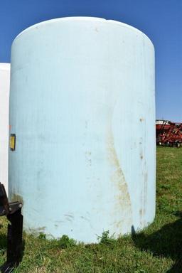 6000 Gallon Vertical Poly Tank With Valve