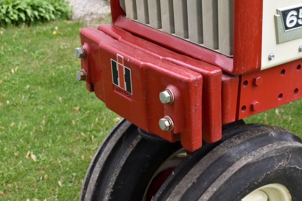 McCormick Farmall 656 Gas, Restored, NF, two slab starter weights, custom steps, fast hitch