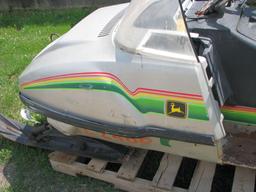 1978 John Deere Trailfire Snowmobile, 440cc, No Gauges, 2 Cycle, Engine Free, VIN:J44FH103997M