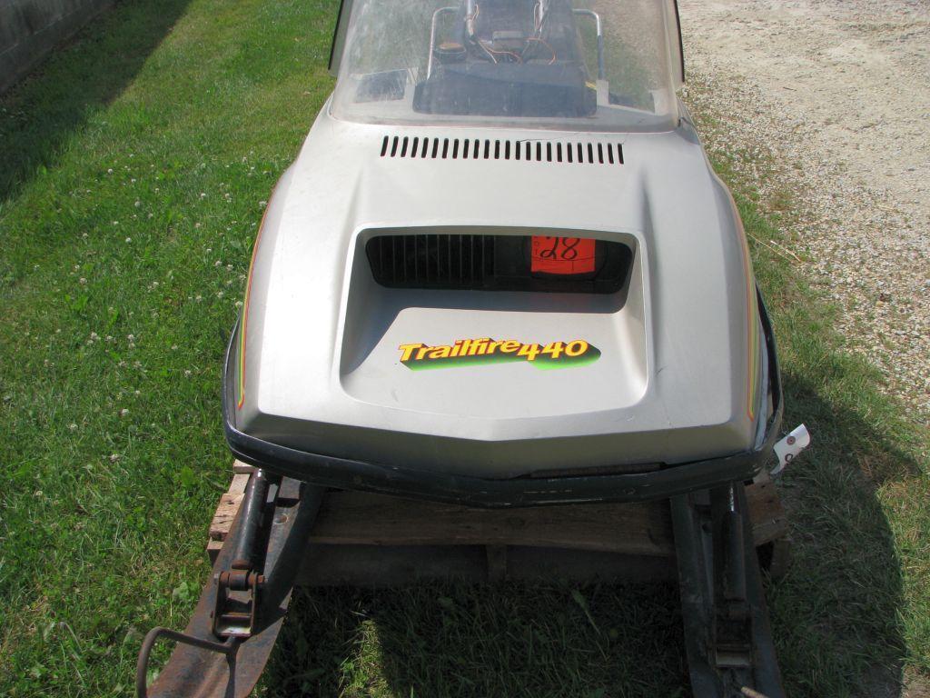 1978 John Deere Trailfire Snowmobile, 440cc, No Gauges, 2 Cycle, Engine Free, VIN:J44FH103997M