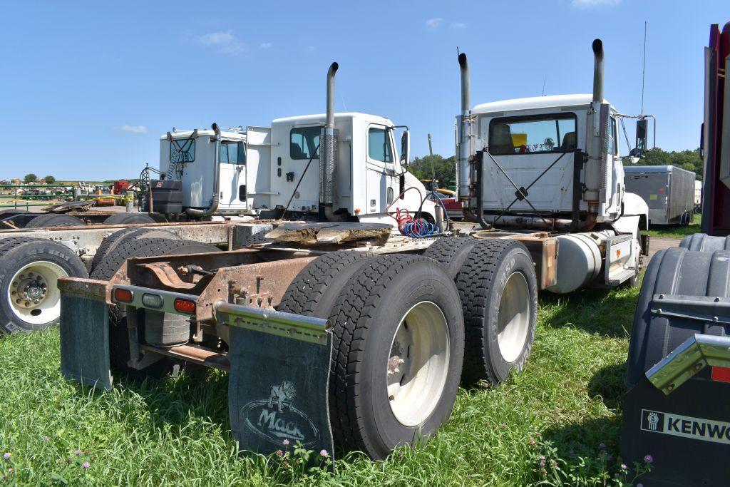 1997 Mack CH600 Day Cab Semi Tractor, E7 454 Engi