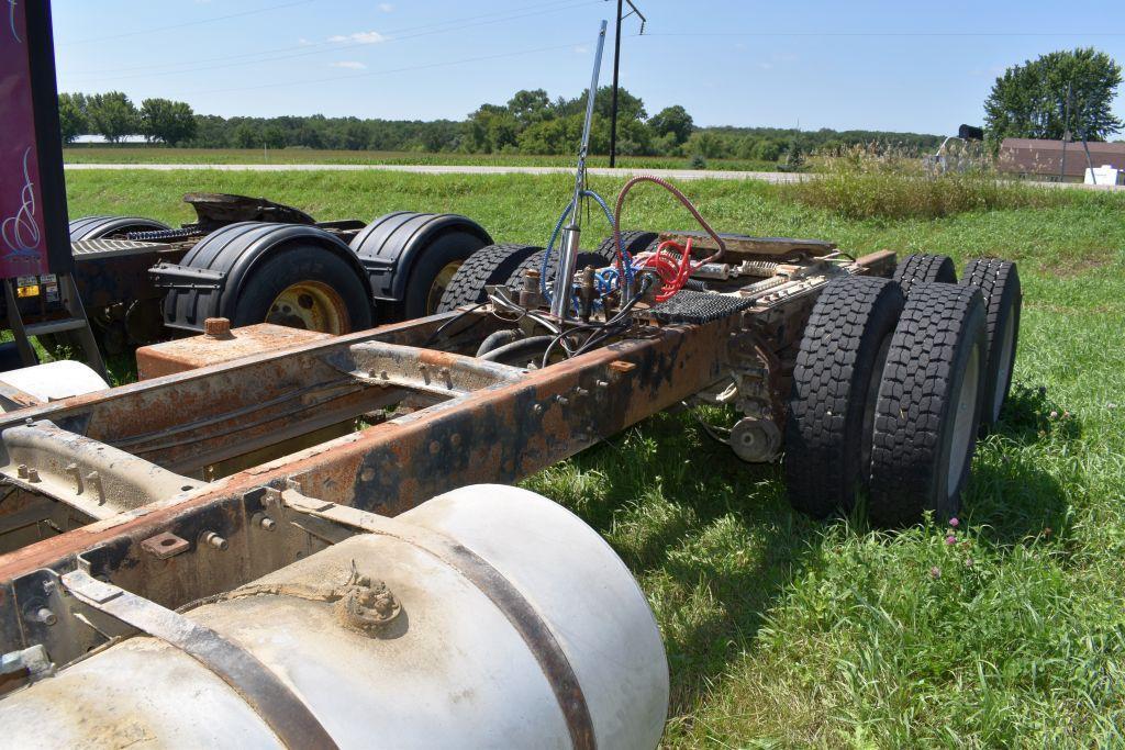 1997 Mack CH600 Day Cab Semi Tractor, E7 454 Engi