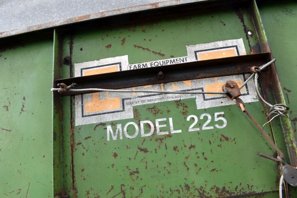 Huskee Model 225 Gravity Box with Hyd. Drive Auger on John Deere 1065 Running Gear