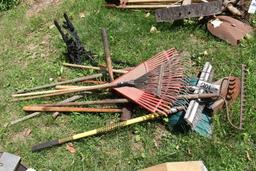 Assorted handled garden tools