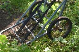 Folding Steel Deer Cart