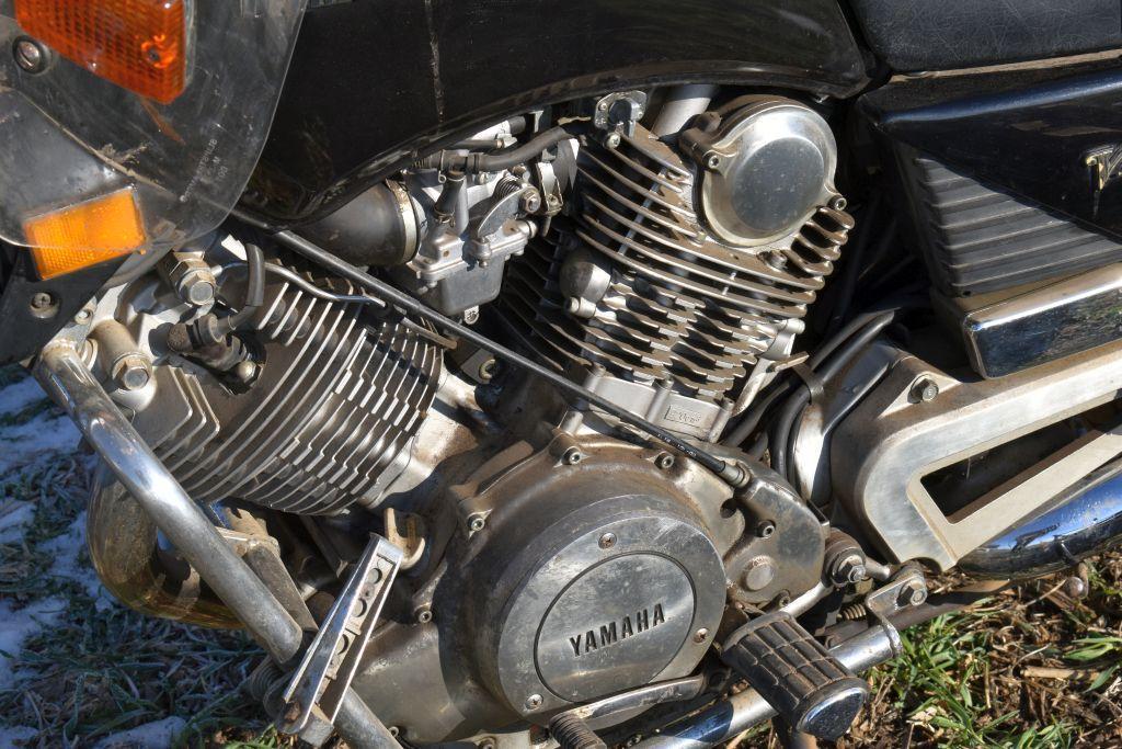 Yamaha Virago 920cc Motorcycle, 11,923 Miles Showing, Windshield, Needs Work, Non Running,