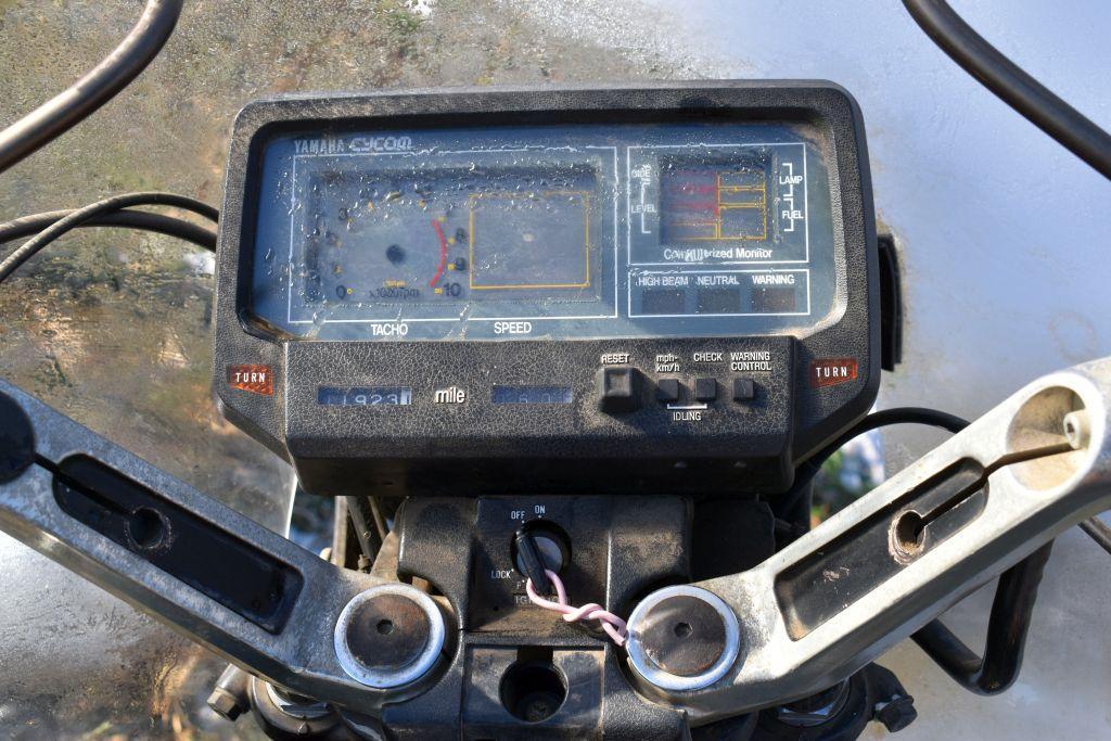 Yamaha Virago 920cc Motorcycle, 11,923 Miles Showing, Windshield, Needs Work, Non Running,