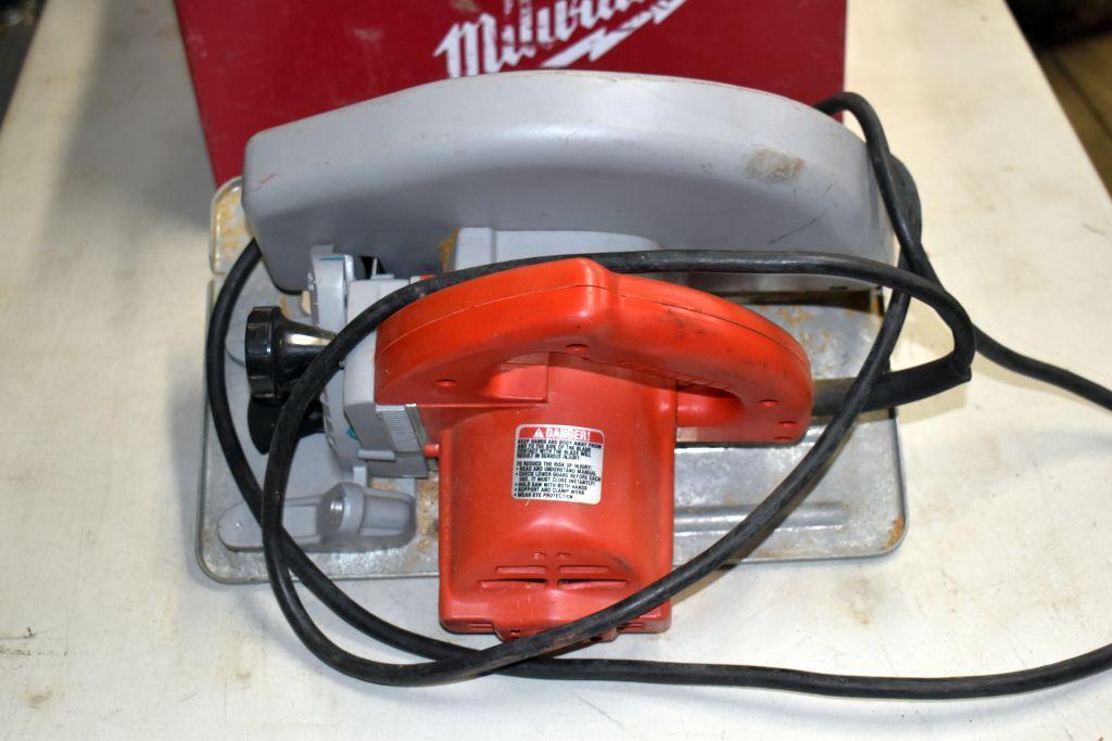 Milwaukee Heavy Duty Circular Saw with Metal Case