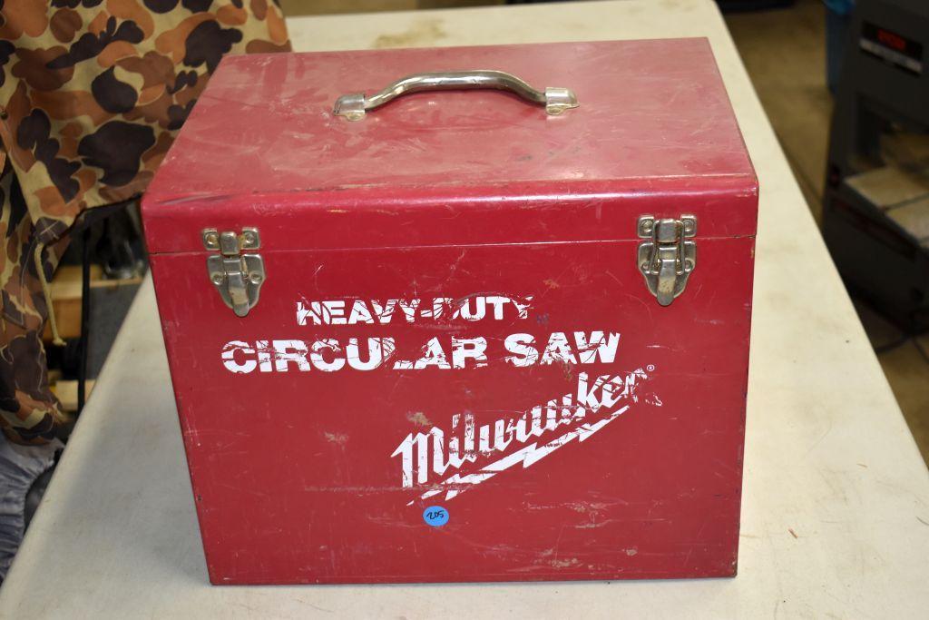 Milwaukee Heavy Duty Circular Saw with Metal Case