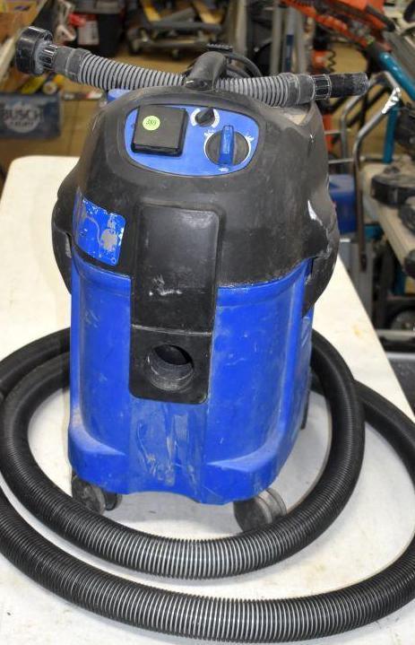 Alto Attix 8 Gallon Corded Rolling Shop Vac