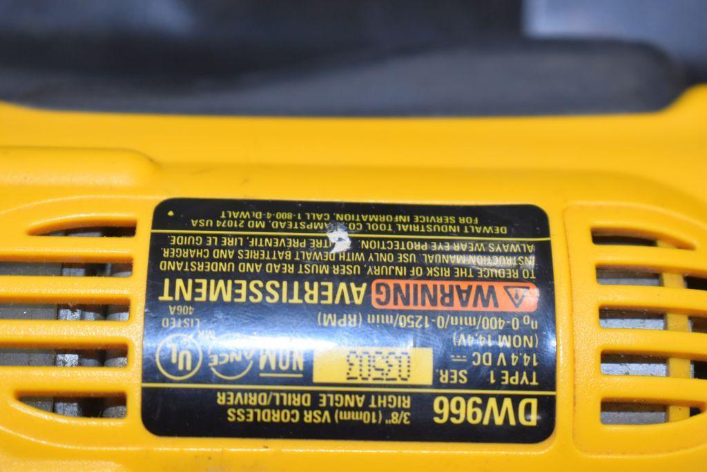 DeWalt 14.4V 3/8" VSR Right Angle Drill/Driver with 2 Batteries, Charger and Case