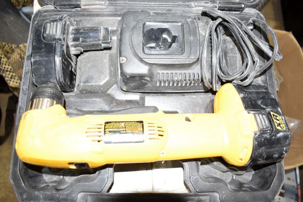 DeWalt 14.4V 3/8" VSR Right Angle Drill/Driver with 2 Batteries, Charger and Case