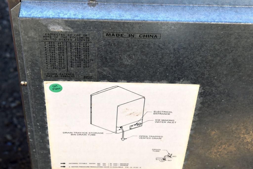NSF Model QM30A Ice Maker Machine with Ice Bags and Ice Tray, Unknown Condition