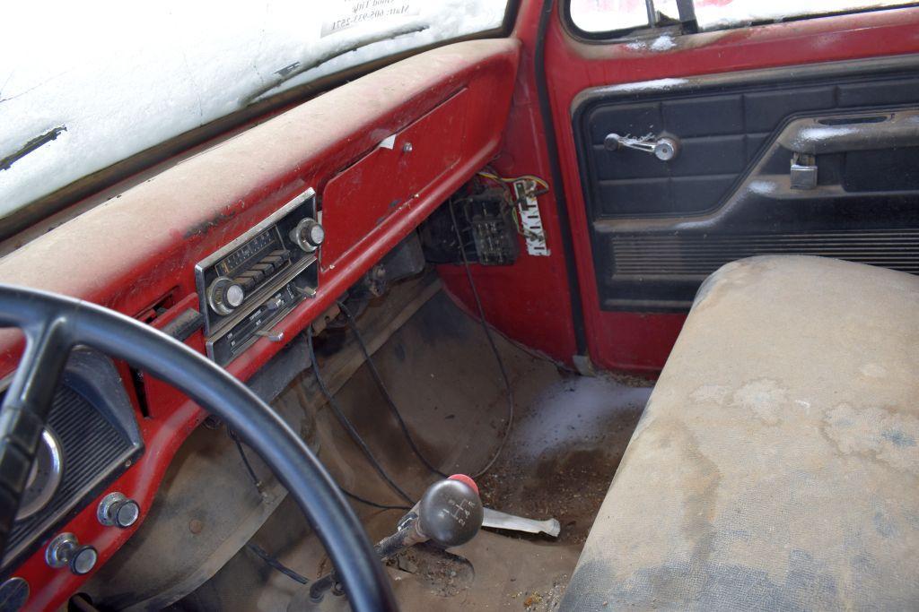 1978 Ford F600 Grain Truck, Single Axle, 16' Omaha Box & Hoist, 360 V8, 5x2 Speed, NO TITLE...