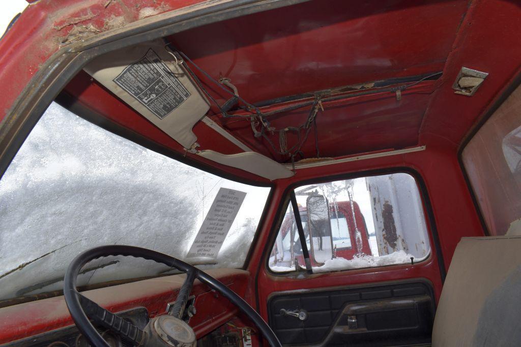 1978 Ford F600 Grain Truck, Single Axle, 16' Omaha Box & Hoist, 360 V8, 5x2 Speed, NO TITLE...