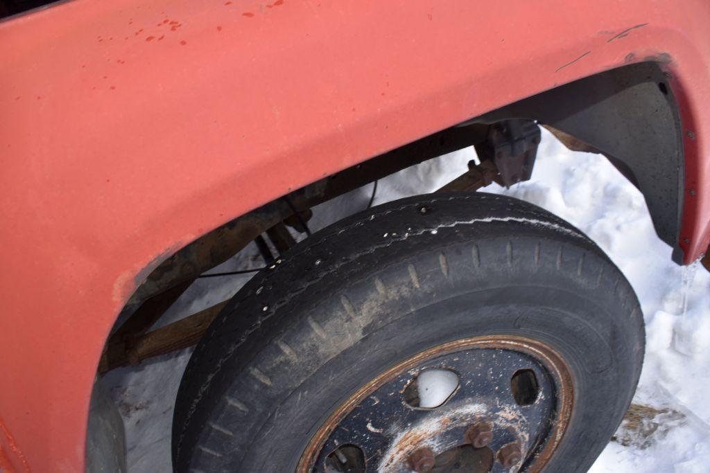 1978 Ford F600 Grain Truck, Single Axle, 16' Omaha Box & Hoist, 360 V8, 5x2 Speed, NO TITLE...