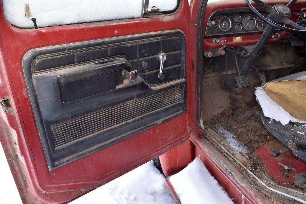 1978 Ford F600 Grain Truck, Single Axle, 16' Omaha Box & Hoist, 360 V8, 5x2 Speed, NO TITLE...