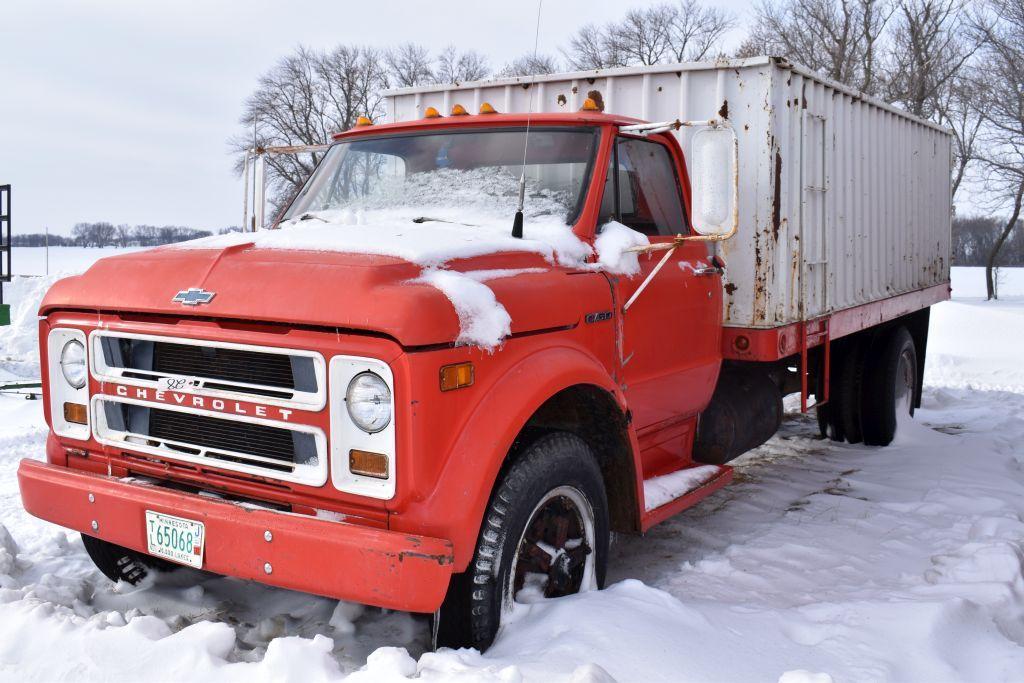1971 Chevy C50 Grain Truck, Single Axle, 15' Box & Hoist, Automatic, V8 Gas, NO TITLE...