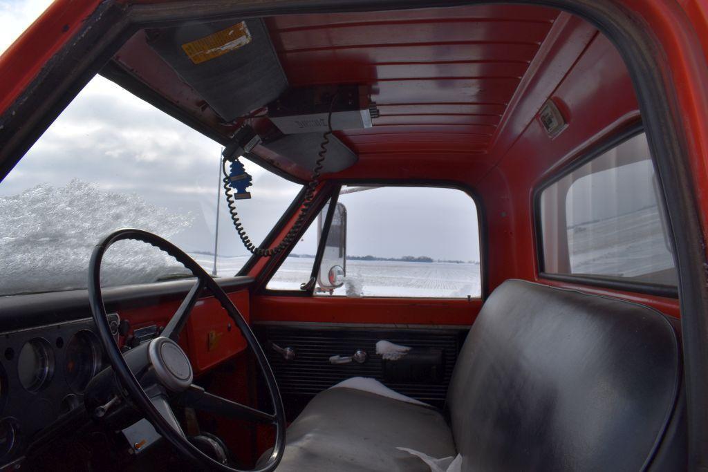 1971 Chevy C50 Grain Truck, Single Axle, 15' Box & Hoist, Automatic, V8 Gas, NO TITLE...