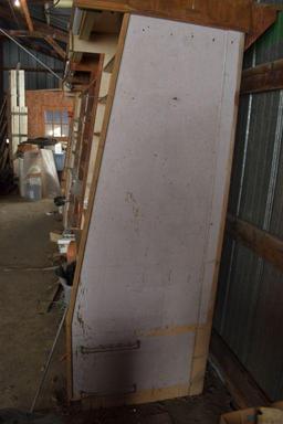 6 Bay Shelving Unit, 195"x87": Buyer Responsible for Removal and Loading