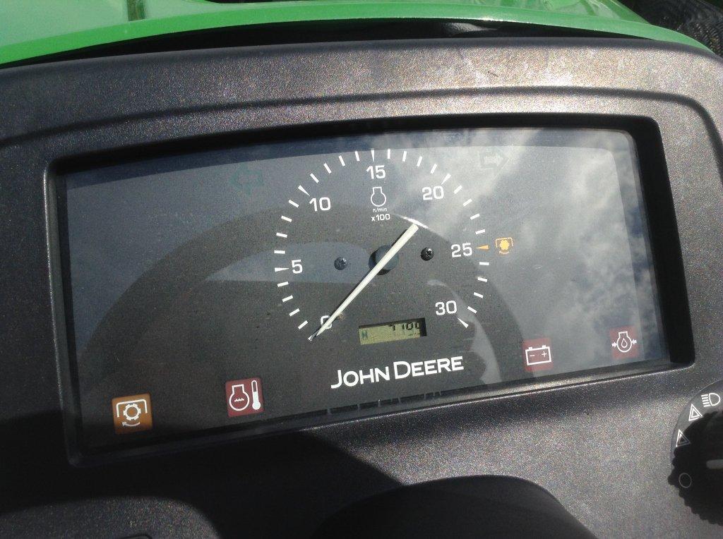 John Deere 3038E Utility Tractor