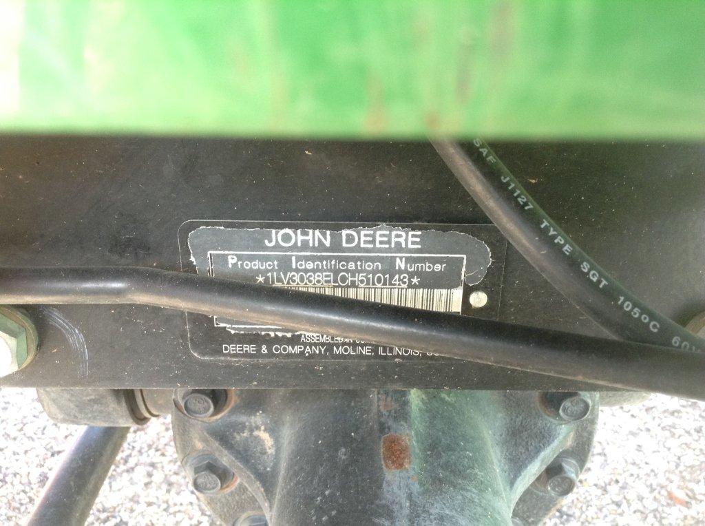 John Deere 3038E Utility Tractor