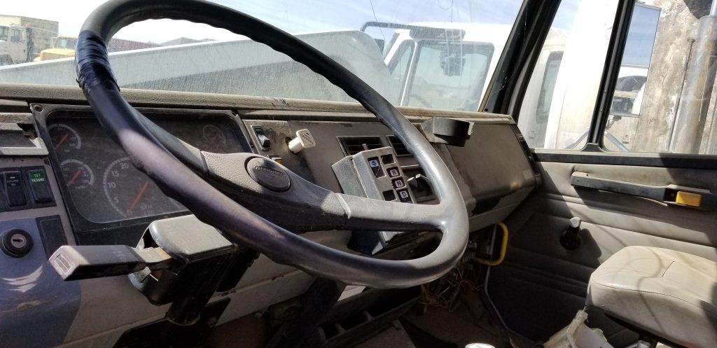 2003 Freightliner 50M Dump