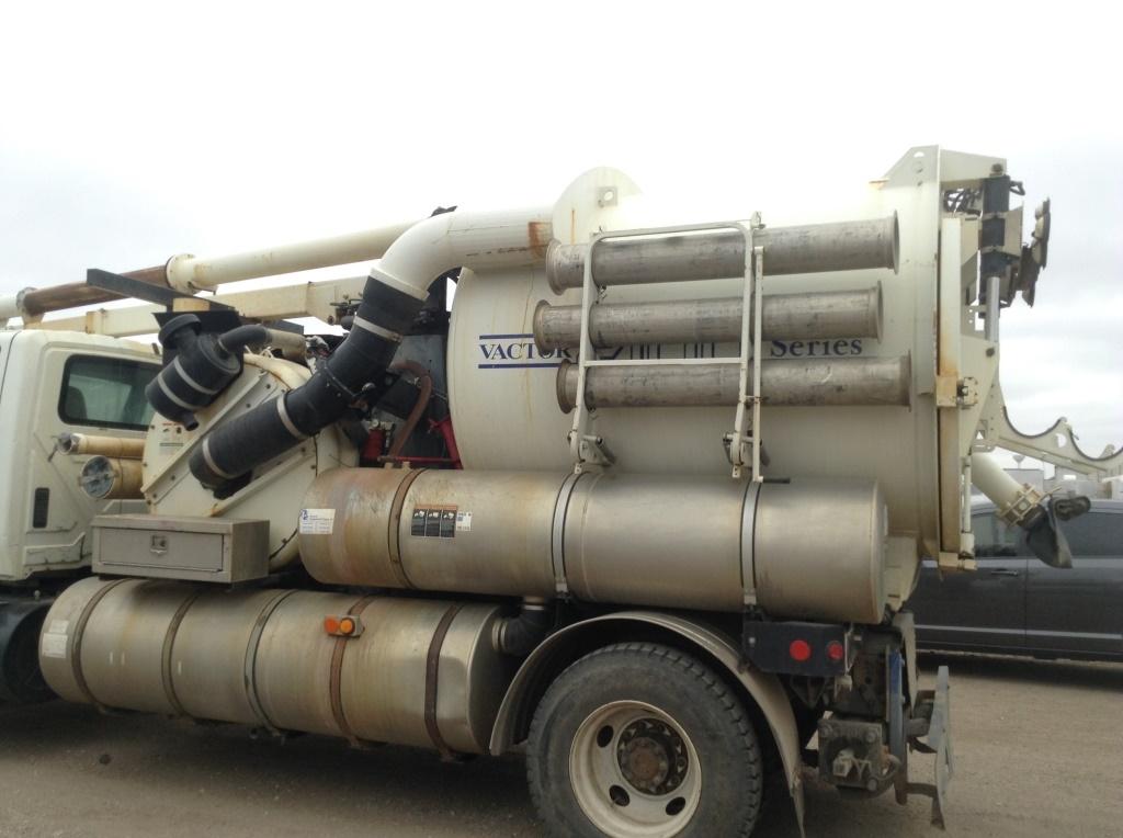 2005 International 7400 Day Cab 42m Vactor 4x2 6 Cylinder , Fuel Type: D , Transmission: Automatic ,