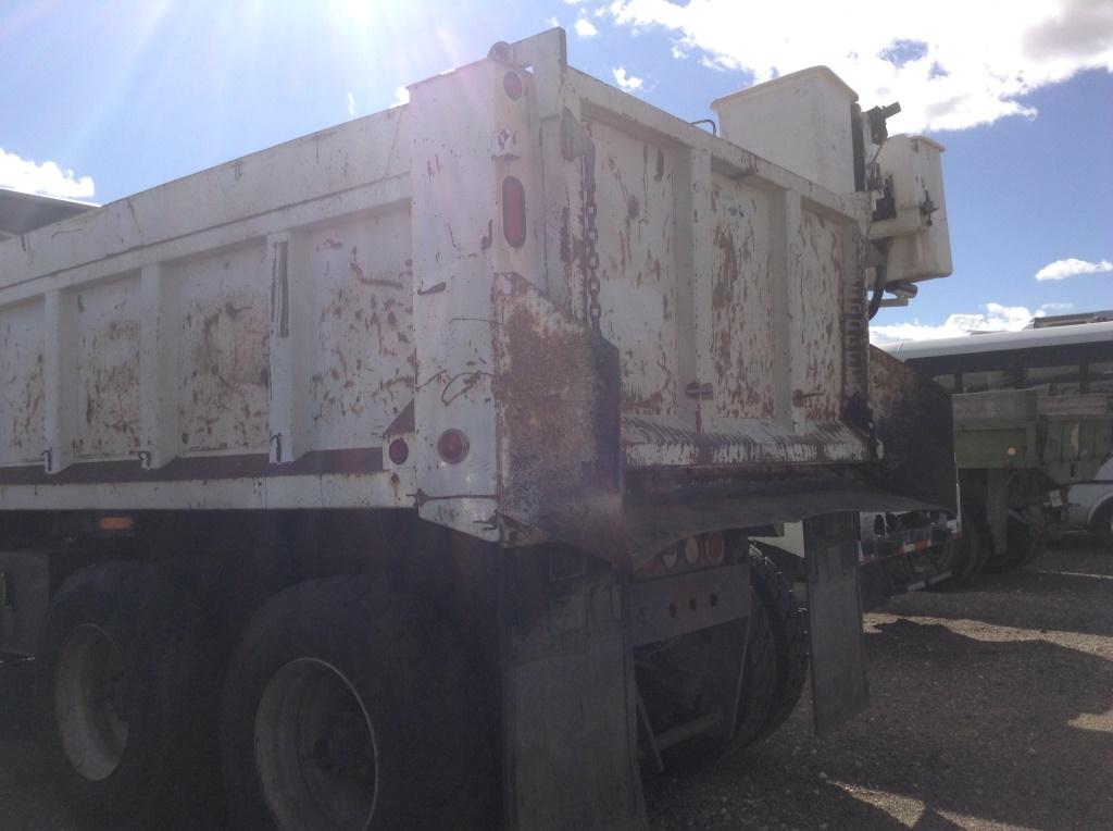 2009 Freightliner 12 Yd , S/N: 1FVHCYBS89HAE9472 , Asset #: 7049 *Engine Problems* *NON OPERABLE*