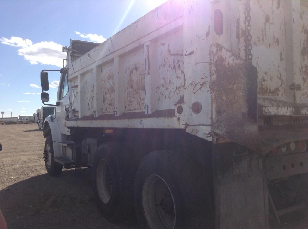 2009 Freightliner 12 Yd , S/N: 1FVHCYBS89HAE9472 , Asset #: 7049 *Engine Problems* *NON OPERABLE*