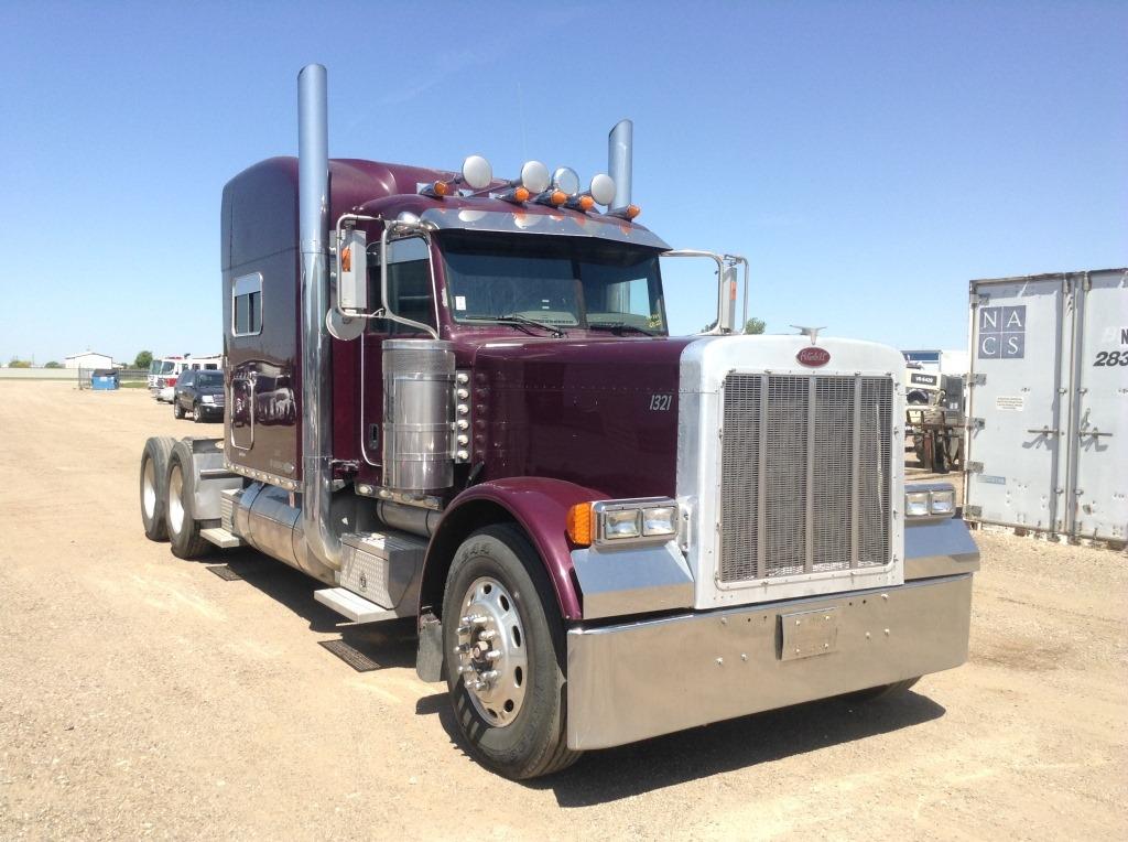 2006 Peterbilt 379 Sleeper Semi