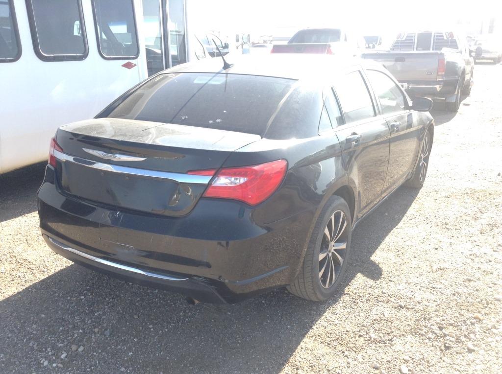 2012 Chrysler 200 Sedan Car