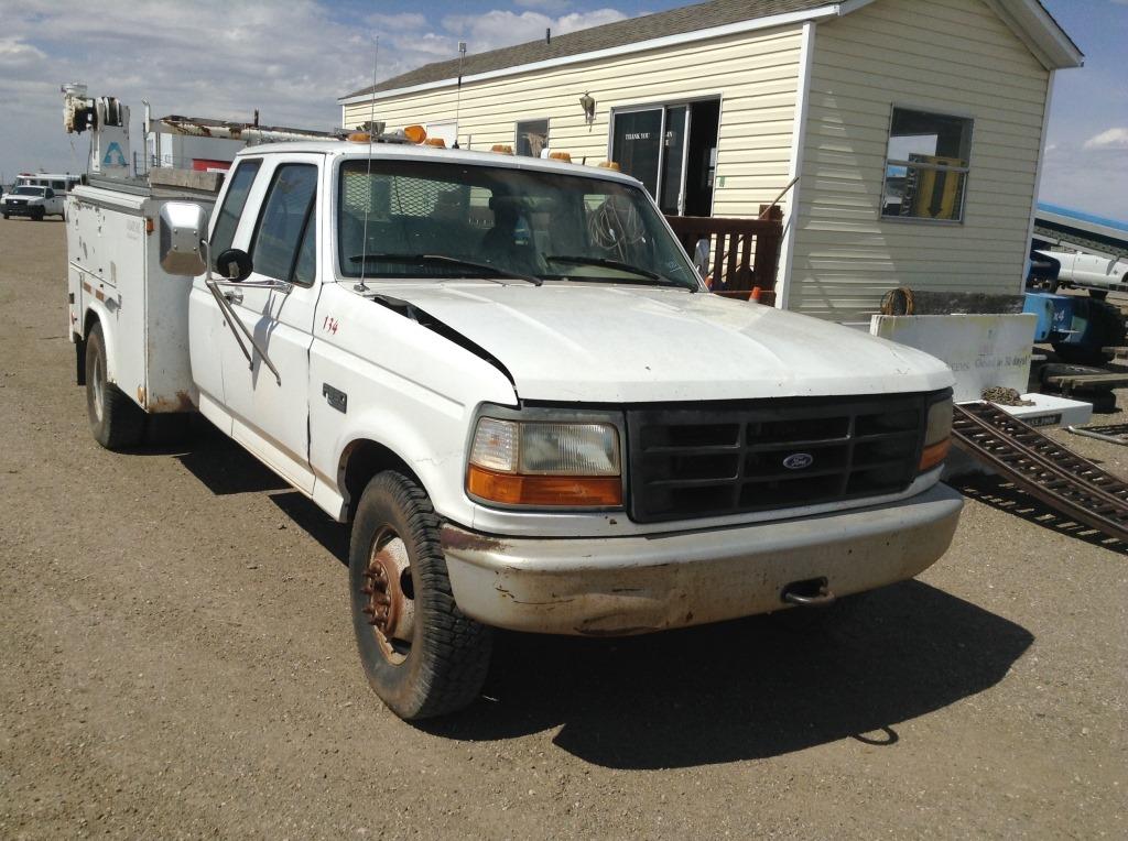 1997 Ford F-350 Ext. Cab Flatbed Crane Truck